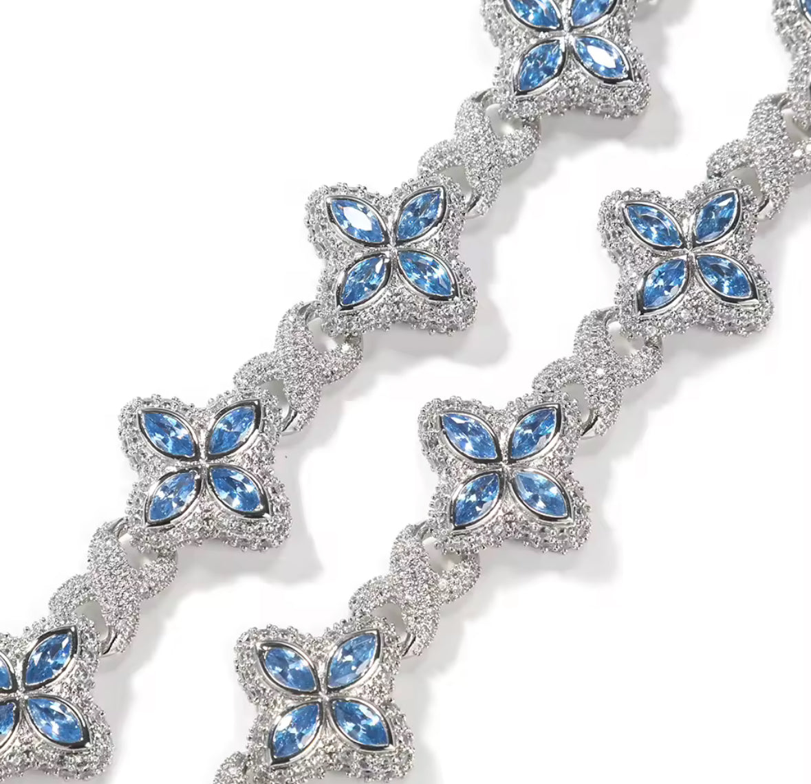 Icy Clover Chain