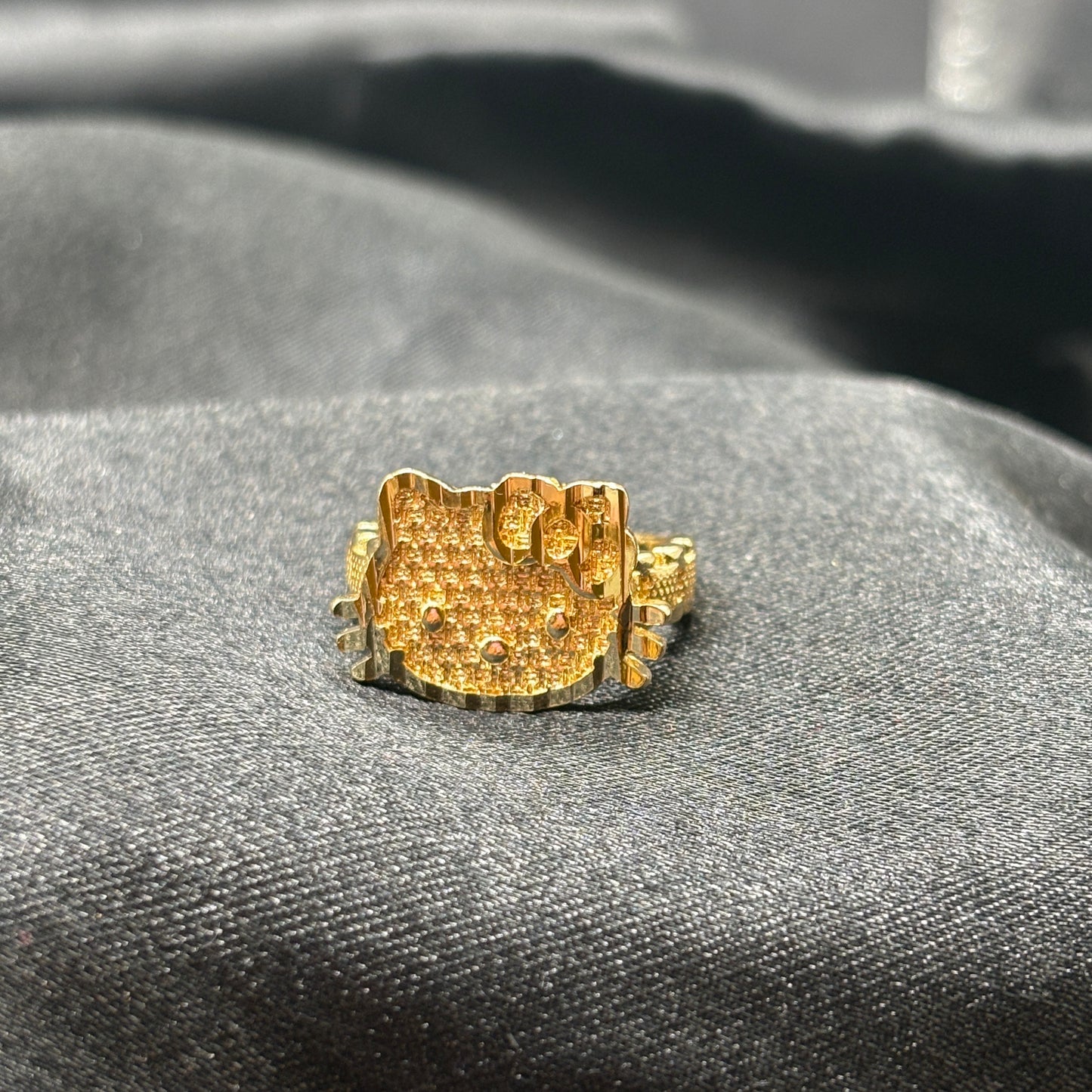 Kitty Diamond Cut Ring